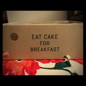 Brand New Kate Spade Pancake gift set!